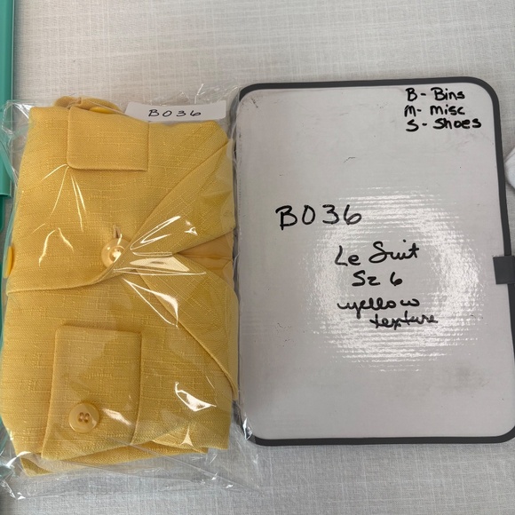 Le Suit Yellow Lenin Look Short Sleeve Blazer Sz 6 - Picture 8 of 8